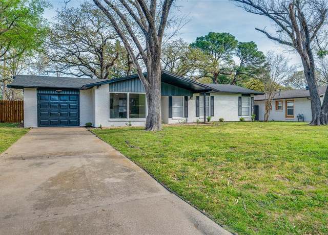 Property at 2017 Ravinia Dr, Arlington, TX 76012, 3 beds, 2 baths