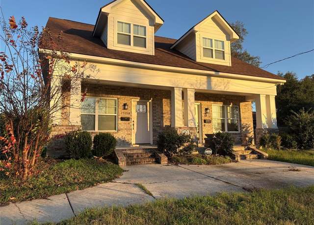 Property at 2915 Barret St, Shreveport, LA 71104, 4 beds, 3 baths