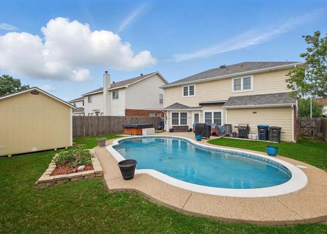 Property at 9829 Stoney Bridge Rd, Fort Worth, TX 76108, 4 beds, 2.5 baths