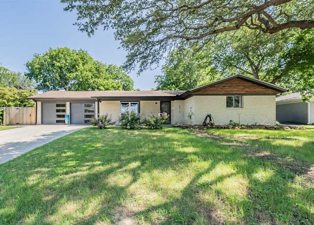Property at 6812 Cumberland Rd, Fort Worth, TX 76116, 3 beds, 2 baths