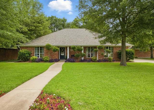 Property at 1704 Drake Dr, Commerce, TX 75428, 4 beds, 2.5 baths