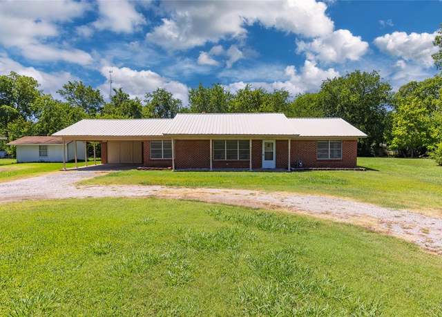 Property at 102 Oak St, Lone Oak, TX 75453, 3 beds, 2 baths
