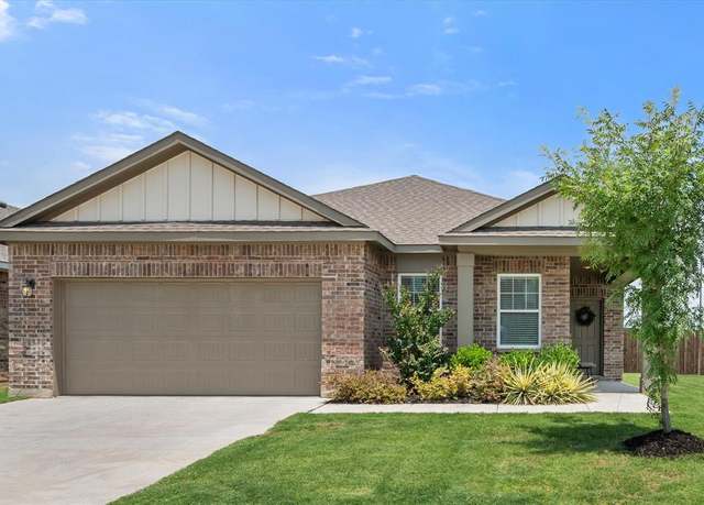Property at 1400 Ancer Way, Fort Worth, TX 76052, 3 beds, 2 baths