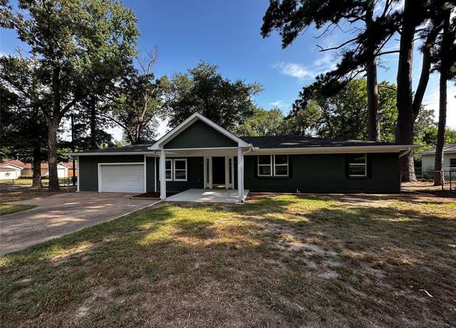 Property at 921 Maryland Dr, Athens, TX 75751, 3 beds, 2 baths