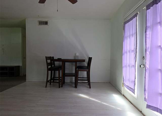 Property at 2908 E 15th St, Plano, TX 75074, 4 beds, 1 bath