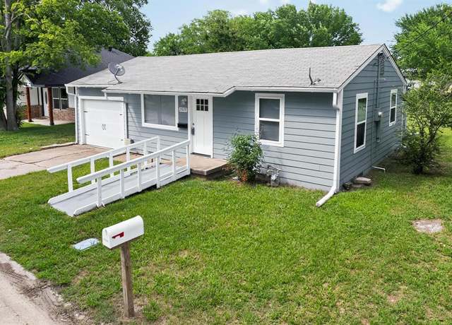 Property at 2020 Laura St, Caddo Mills, TX 75135, 2 beds, 1 bath