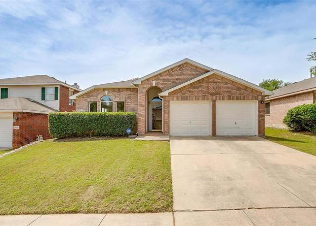 Property at 909 Western Pass, Fort Worth, TX 76179, 3 beds, 2 baths