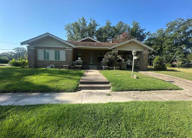 Property at 2276 Main St, Haynesville, LA 71038, 3 beds, 3 baths