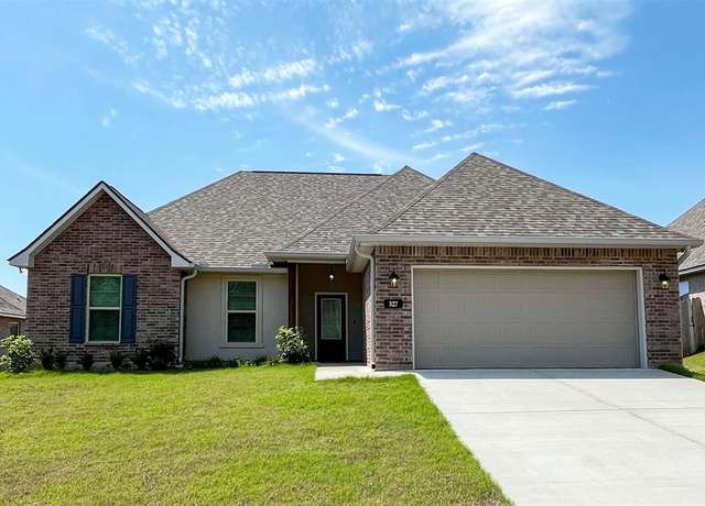 Property at 327 Hummingbird Ln, Princeton, LA 71067, 3 beds, 2 baths