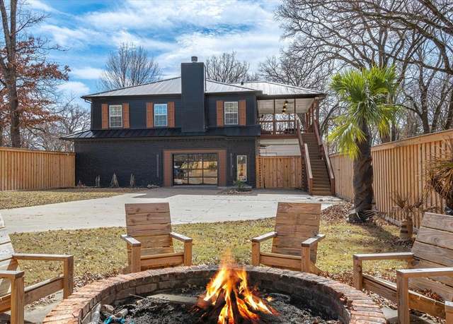 Property at 106 White Oak Dr, Mabank, TX 75156, 3 beds, 3 baths