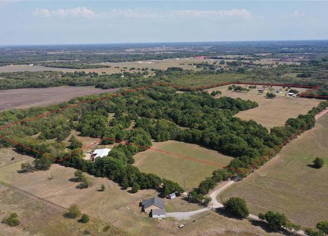 Property at 984 County Road 4027, Savoy, TX 75479