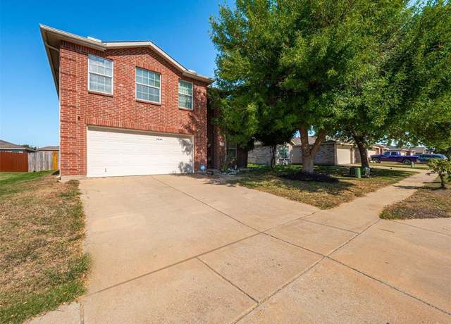 Property at 9024 Penny Ln, Fort Worth, TX 76123, 5 beds, 3 baths