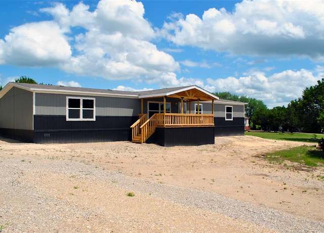 Property at 421 Brazos Mountain Dr, Weatherford, TX 76087, 5 beds, 3 baths