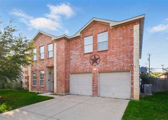 Property at 4800 Blue Top Dr, Fort Worth, TX 76179, 5 beds, 3 baths