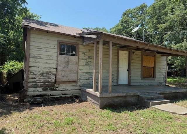 Property at 3424 Donalee St, Fort Worth, TX 76119