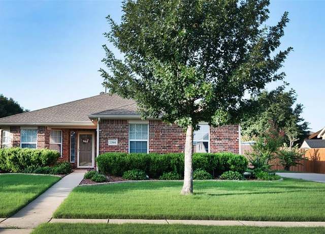 Property at 2304 Belmont Park Dr, Denton, TX 76210, 3 beds, 2 baths