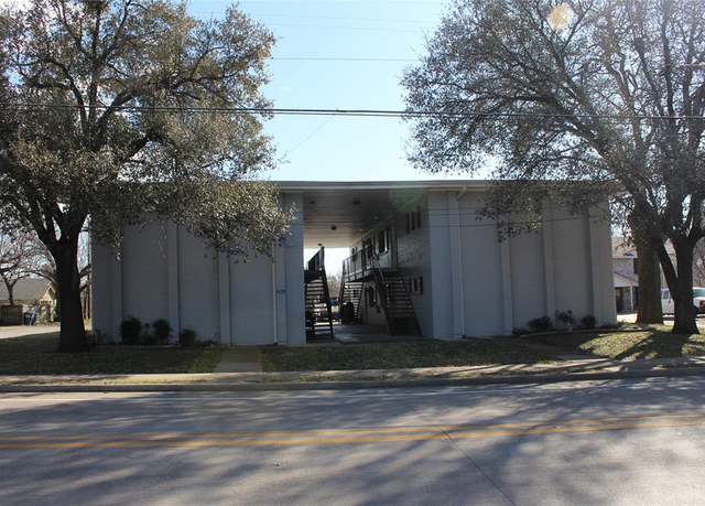 Property at 428 N Dallas Ave, Lancaster, TX 75146, 16 beds, 8 baths