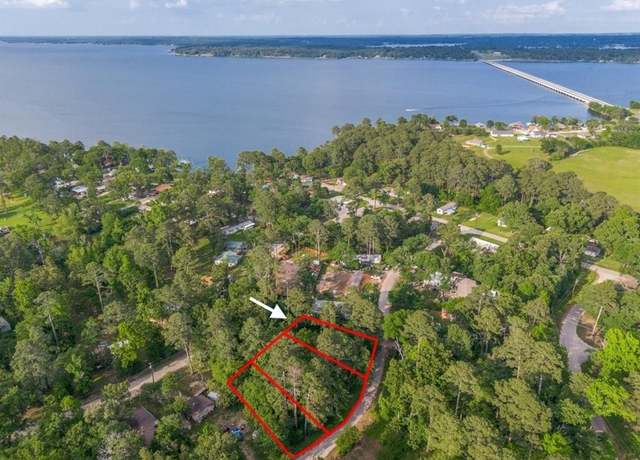 Property at 7631 Forest Hill Dr, Frankston, TX 75763