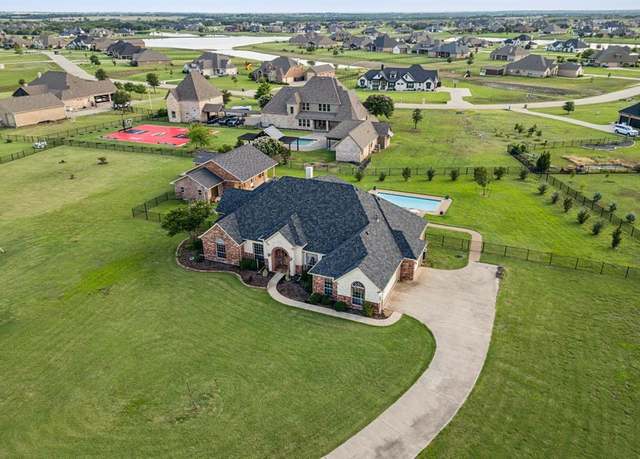 Property at 1535 Winding Creek Ln, Rockwall, TX 75032, 6 beds, 4.5 baths