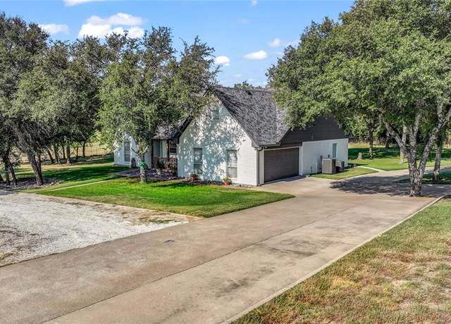 Property at 4321 Fm 920, Weatherford, TX 76088, 4 beds, 2 baths