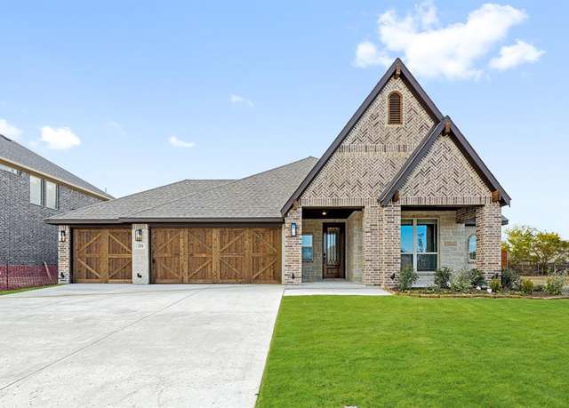 Property at 211 Memory Ln, Waxahachie, TX 75165, 3 beds, 2 baths