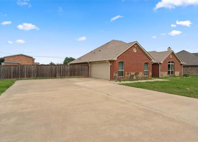 Property at 238 Rudder, Gun Barrel City, TX 75156, 4 beds, 2 baths