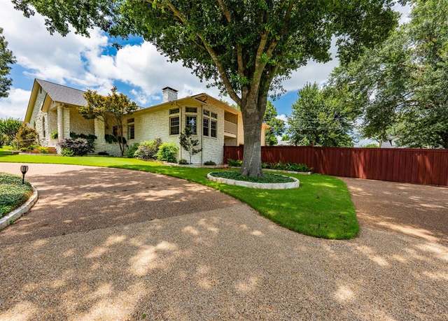 Property at 903 Rico Dr, Athens, TX 75751, 3 beds, 2 baths