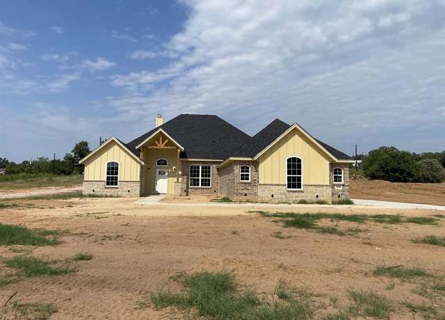 Property at 2650 North Cardinal Rd, Reno, TX 76020, 4 beds, 2 baths