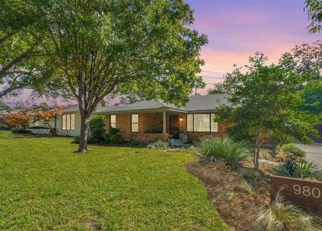 Property at 9808 Fitzroy Dr, Dallas, TX 75238, 2 beds, 2 baths