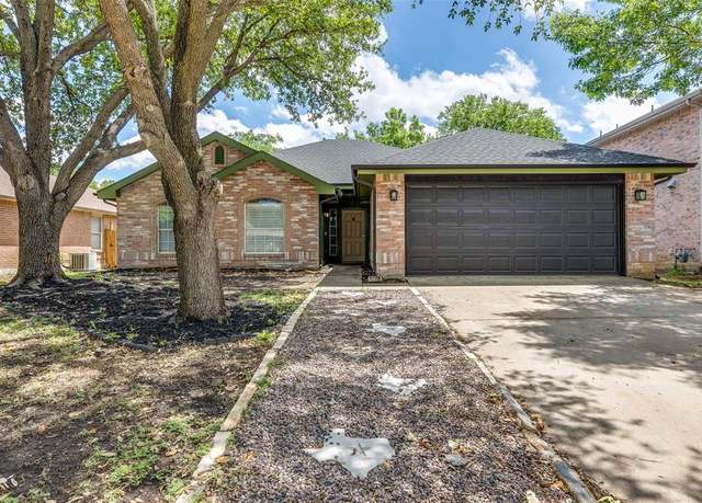 Property at 943 Santa Fe Dr, Saginaw, TX 76131, 4 beds, 2 baths