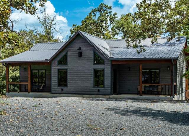 Property at 772 Hickory Post Rd, Broken Bow, OK 74728, 2 beds, 2.5 baths