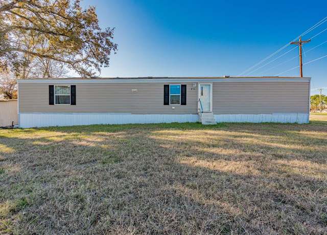 Property at 224 W Shadowwood St, Gun Barrel City, TX 75156, 3 beds, 2 baths
