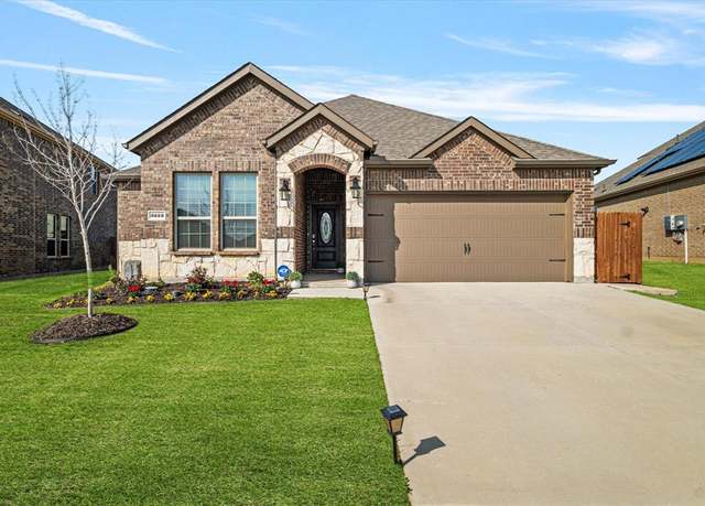 Property at 3223 Catoosa Ln, Aubrey, TX 76227, 3 beds, 2 baths