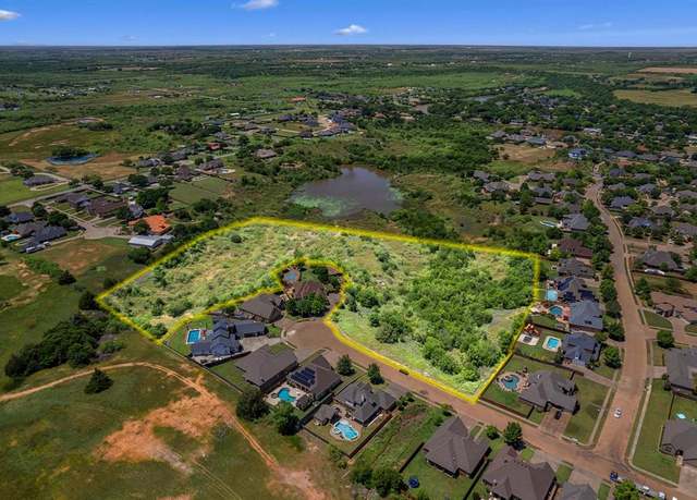 Property at 18 Canyon View Ct, Wichita Falls, TX 76309