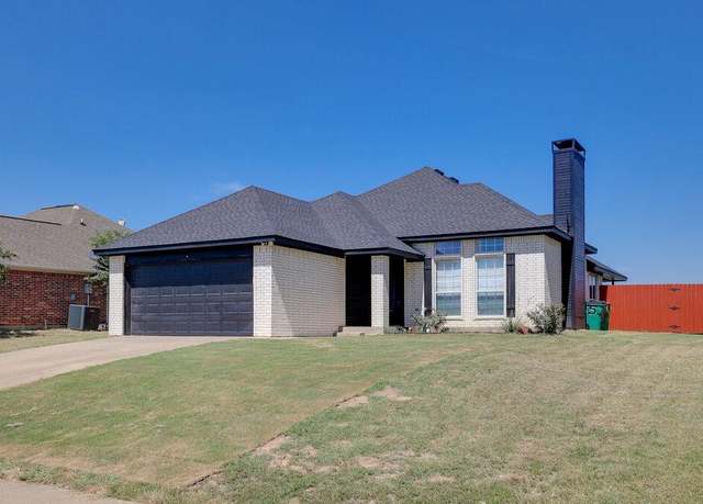 Property at 115 Chambers Creek Cir, Maypearl, TX 76064, 3 beds, 2 baths