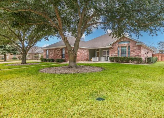 Property at 1693 W Tate Ave, Robinson, TX 76706, 5 beds, 2 baths