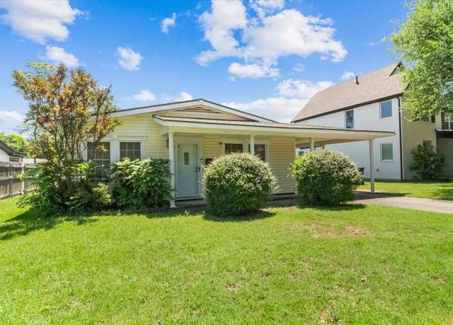 Property at 5841 Tracyne Dr, Westworth Village, TX 76114, 3 beds, 2 baths