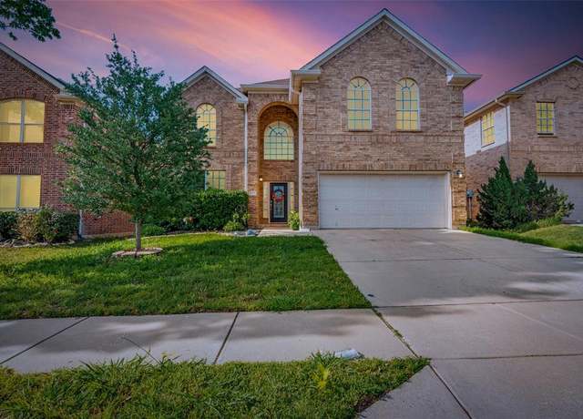 Property at 5233 Briar Forest Rd, Fort Worth, TX 76244, 4 beds, 2.5 baths
