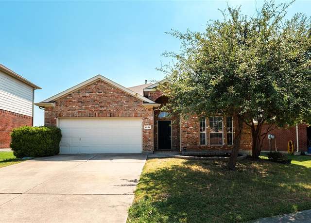 Property at 6536 Alexandra Meadows Dr, Fort Worth, TX 76131, 3 beds, 2 baths