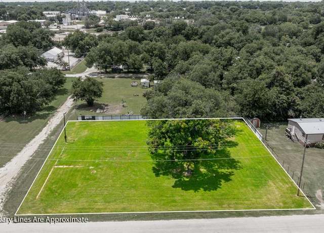 Property at 532 N Leon St, De Leon, TX 76444