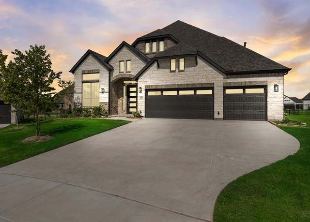 Property at 308 Big Antler Ct, Heath, TX 75032, 4 beds, 2.5 baths