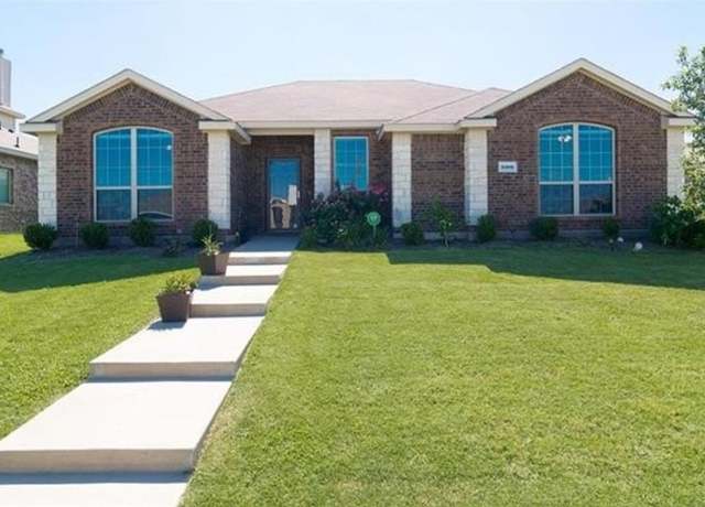 Property at 2100 Stonewood Dr, Lancaster, TX 75134, 3 beds, 2 baths