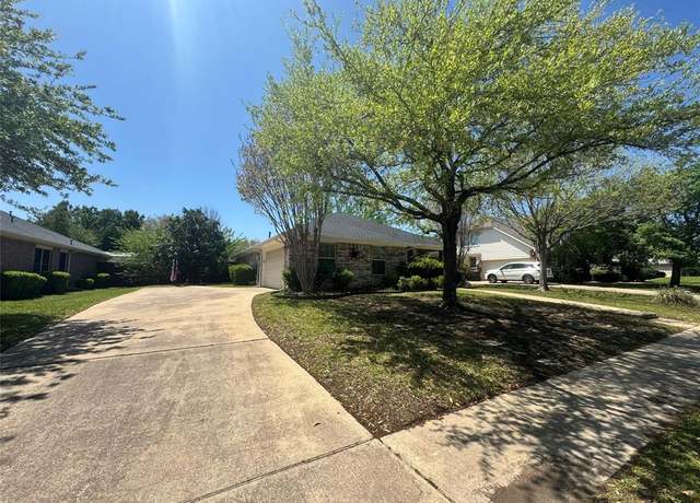 Property at 132 Yosemite Ln, Terrell, TX 75160, 3 beds, 2 baths