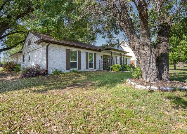 Property at 4002 W Rochelle Rd, Irving, TX 75062, 3 beds, 2 baths