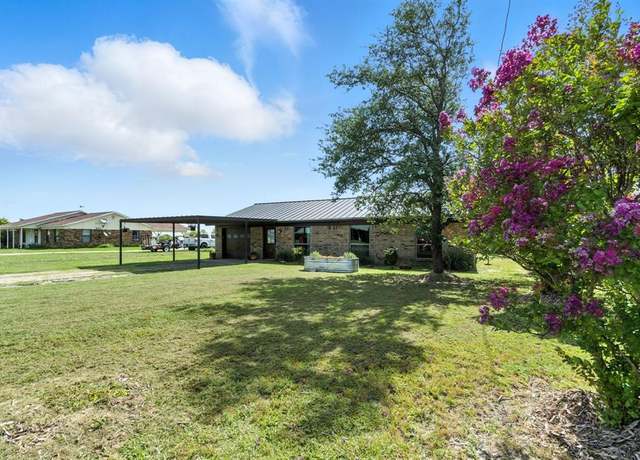 Property at 312 Green Acres Rd, Weatherford, TX 76088, 3 beds, 2 baths