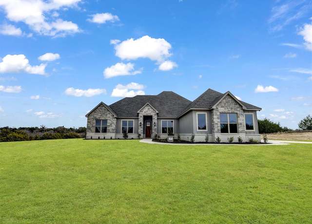Property at 170 Fan Mill Trl, Weatherford, TX 76085, 4 beds, 2.5 baths