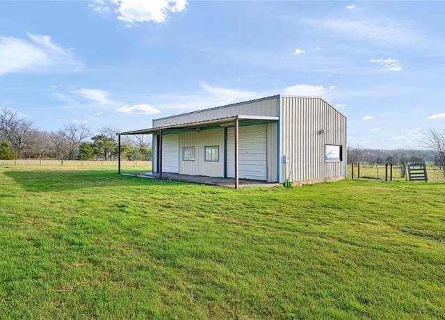 Property at 501 E of S Pearl St, Trenton, TX 75490, 2 beds, 1 bath