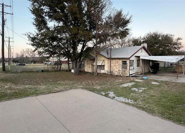 Property at 304 Little School Rd, Kennedale, TX 76060, 3 beds, 2 baths