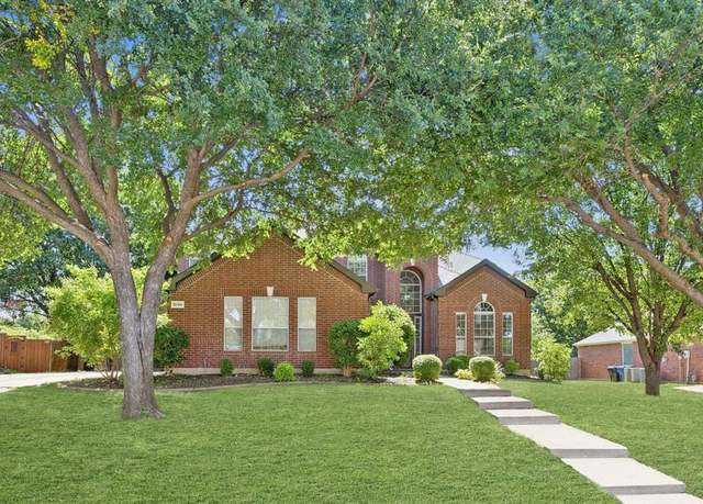 Property at 10396 Whispering Pines Dr, Frisco, TX 75033, 5 beds, 3.5 baths