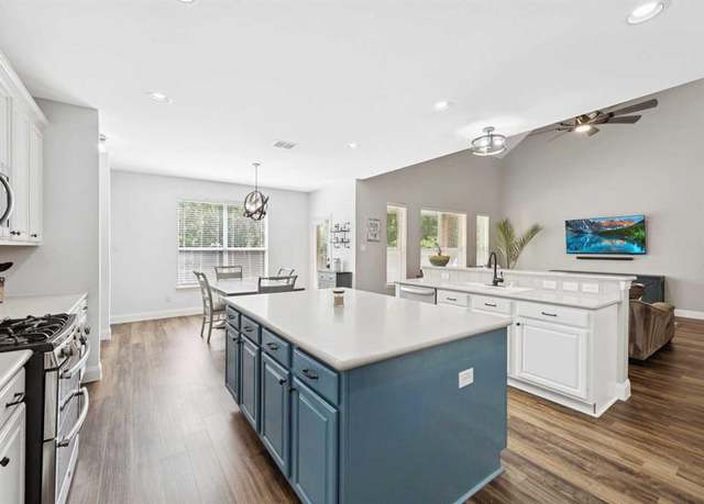 Property at 10396 Whispering Pines Dr, Frisco, TX 75033, 5 beds, 3.5 baths